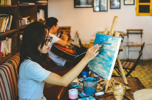 Les artistes féminines qui redéfinissent l'art moderne