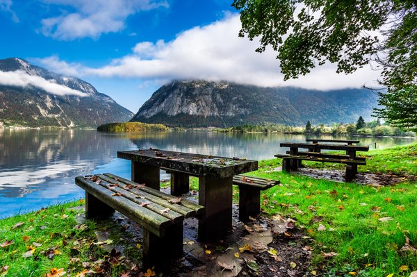 Quels sont les sites touristiques proches des campings à Vensac ?