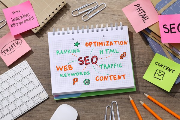 Quels outils SEO sont essentiels pour l'optimisation des sites e-commerce ?